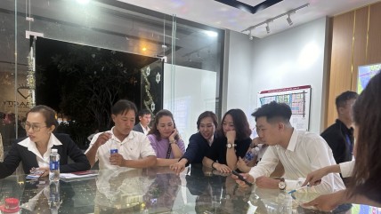 Trong năm 2024 nên đầu tư vào đất nền hay căn hộ chung cư?