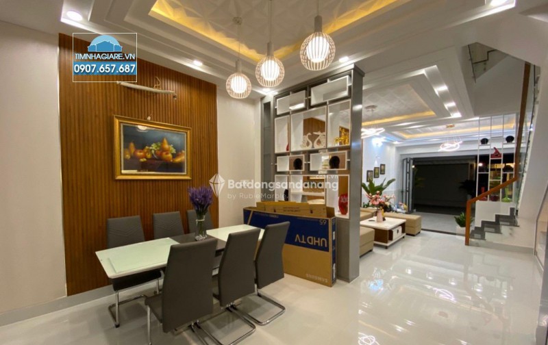 Siêu đẹp Trịnh Văn Bô 39m2-5T, ô tô đỗ cửa, tặng NT ở ngay, giá 6.68tỷ