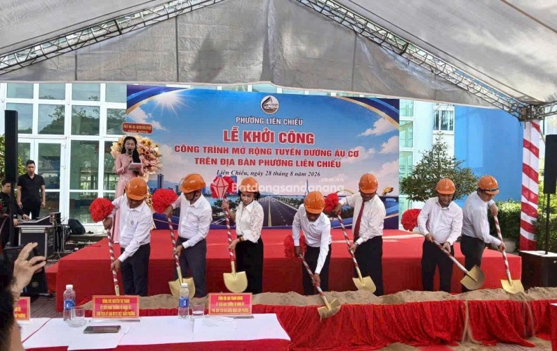 Cần tiền bán gấp lô đất mặt tiền đường Âu Cơ, gần Khu công nghiệp Hòa Khánh, cách chợ Hòa Khánh và trường ĐH hơn 1km