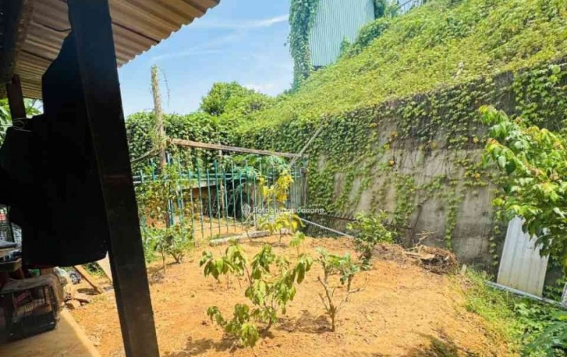 Bán Nhà Kiệt ở gần cầu Vượt Hòa Cầm- Diện Tích: 100m2. Giá 2,65 tỷ