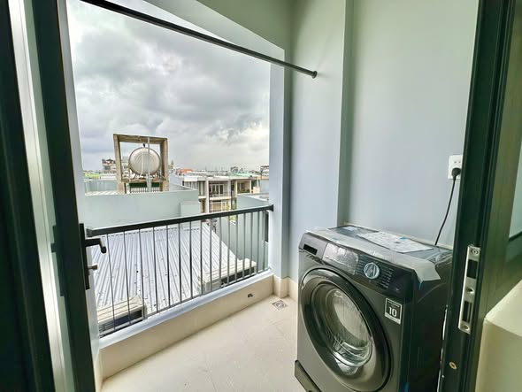 Tòa mới xây đường bùi trang chước, hòa xuân