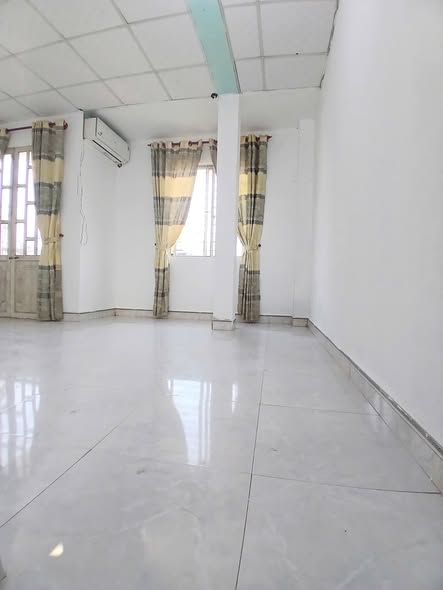 Cho thuê nguyên tầng có 3 phòng ngủ riêng đường đồng trí