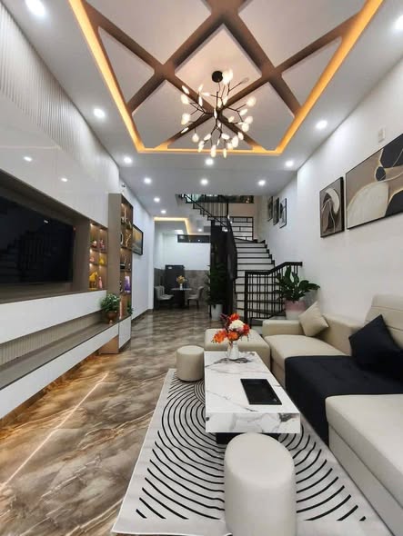 Cần bán nhanh nhà 3 tầng 3 mê full nội thất - xách vali vô ở.