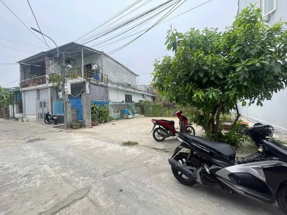 Chạy giúp e lô đất kiệt ô tô 500 tôn đản thông ra kiệt 518