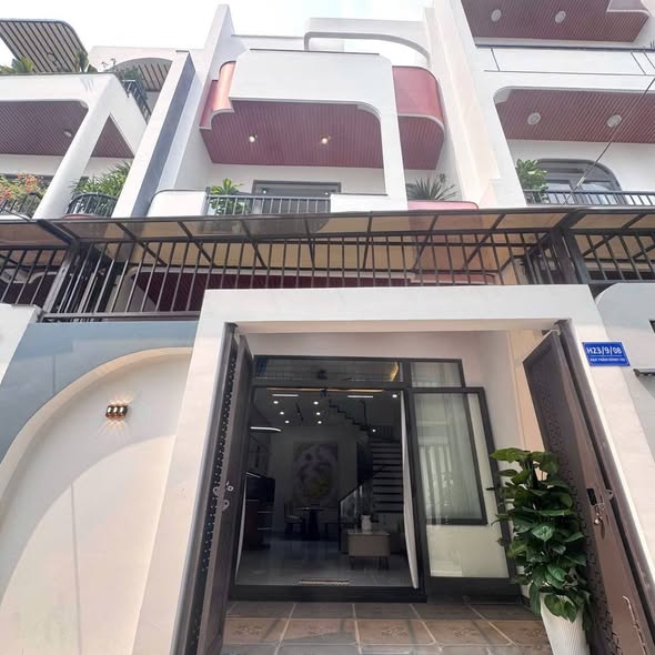 Nhà đẹp sát biển – k64 trần đình tri