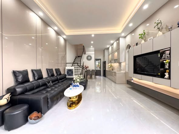 Nhà 3 mặt tiền thái thị bôi – 3 tầng 3 mê – vị trí đẹp thanh khê