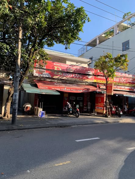 Cần bán nhà 2 tầng mặt tiền trưng nữ vương